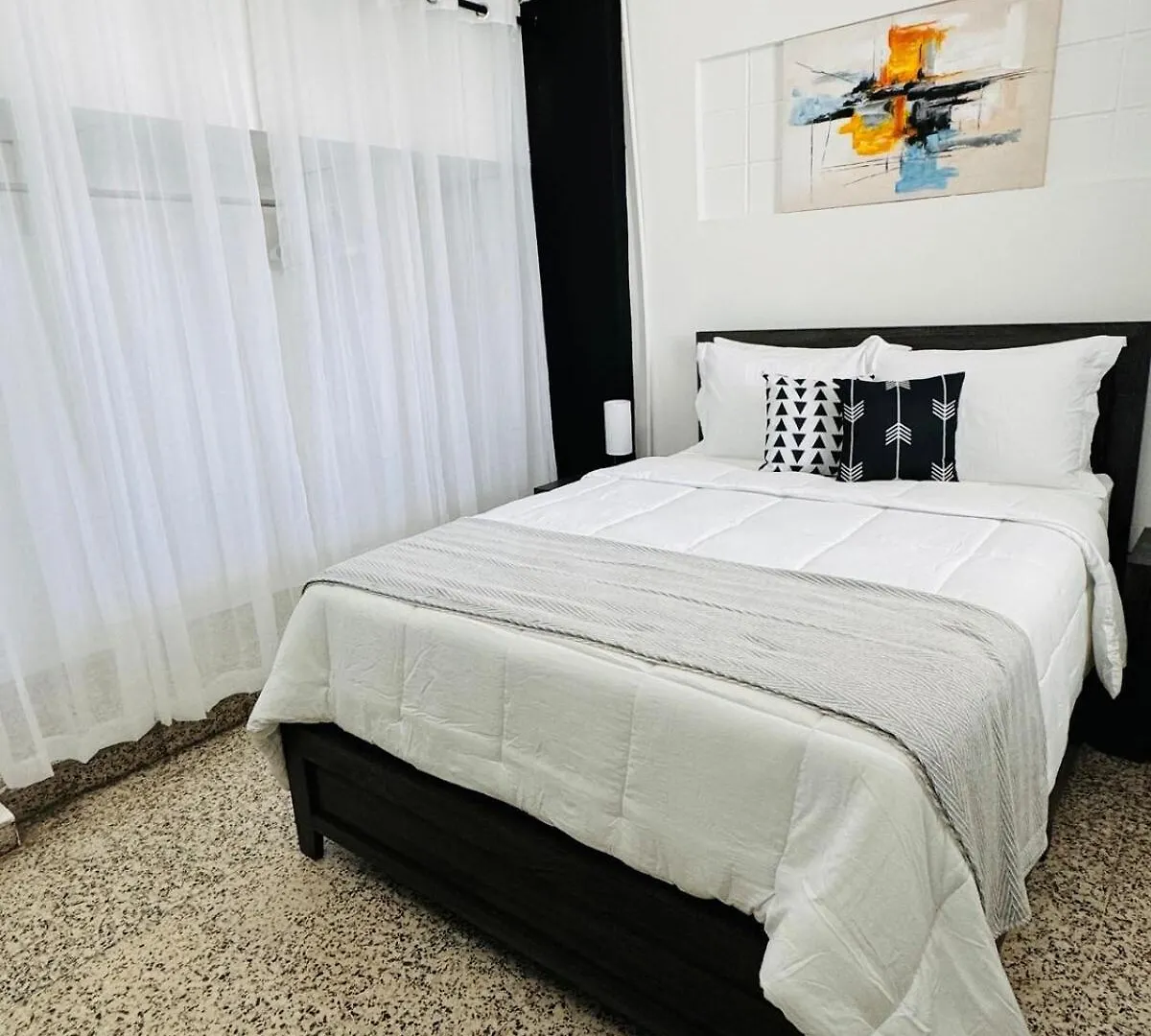 Savvys Place 폰세 아파트